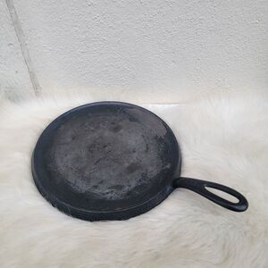 Griswold no. 8  Cast Iron Griddle Large Block 608